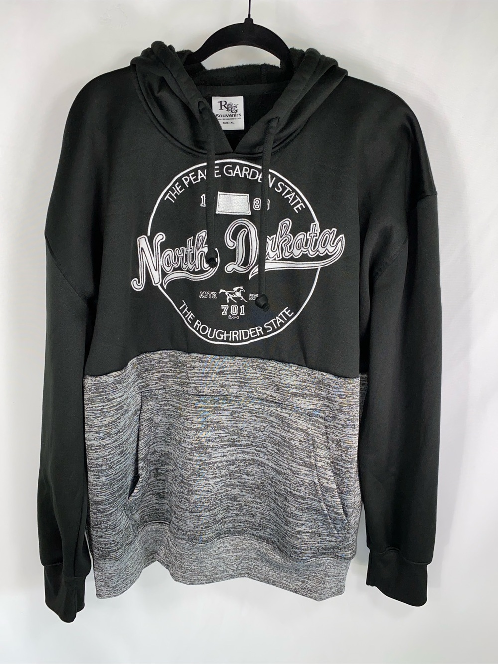 North Dakota Peace Garden State Souvenir Hoodie Men's XL